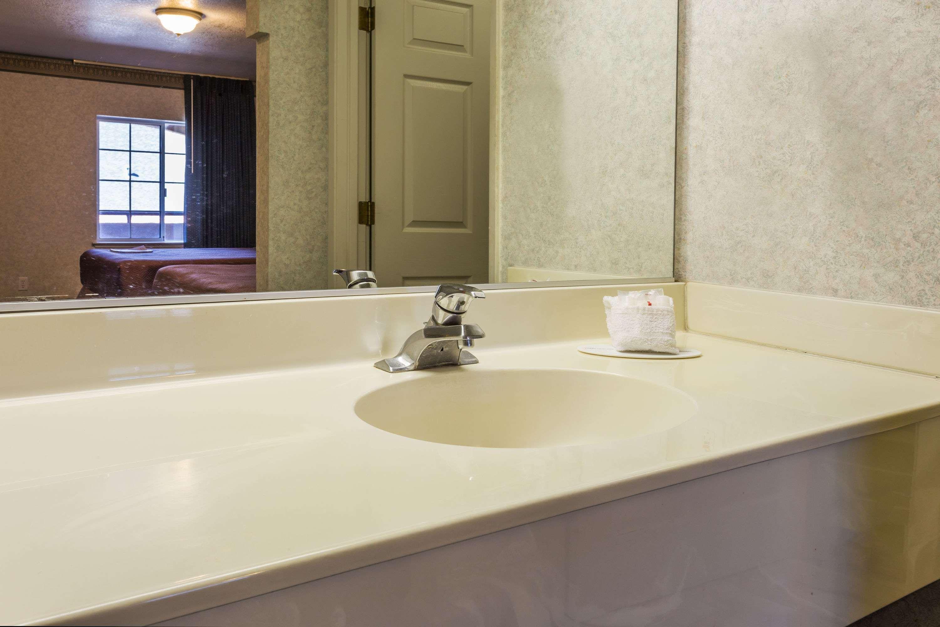 Hotel Yosemite Parkway Merced Esterno foto