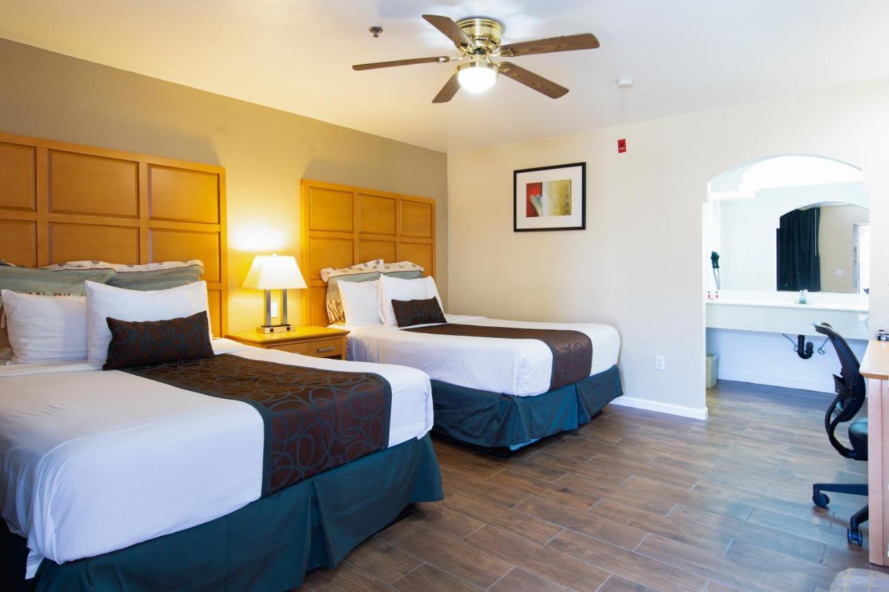 Hotel Yosemite Parkway Merced Esterno foto